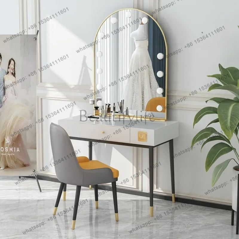 심플 램프 거울 화장대, 웨딩 촬영 전문 화장대, 뷰티 - Beauty Makeup Studio 리뷰 및 가격